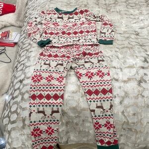 Nordstrom Kids Pajama Set with Reindeer and Snowflakes
